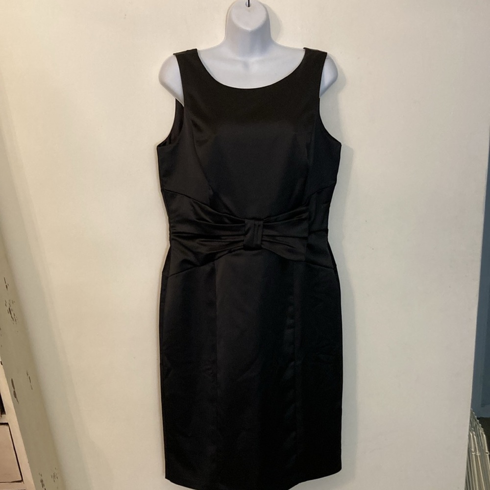 NWT White House/Black Market Dull satin Sheath dress